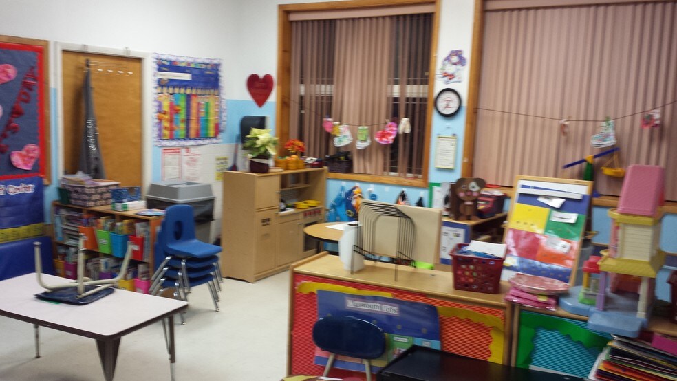 More Photos Of 80 Woodrow Rd, Staten Island Daycare Center For Lease