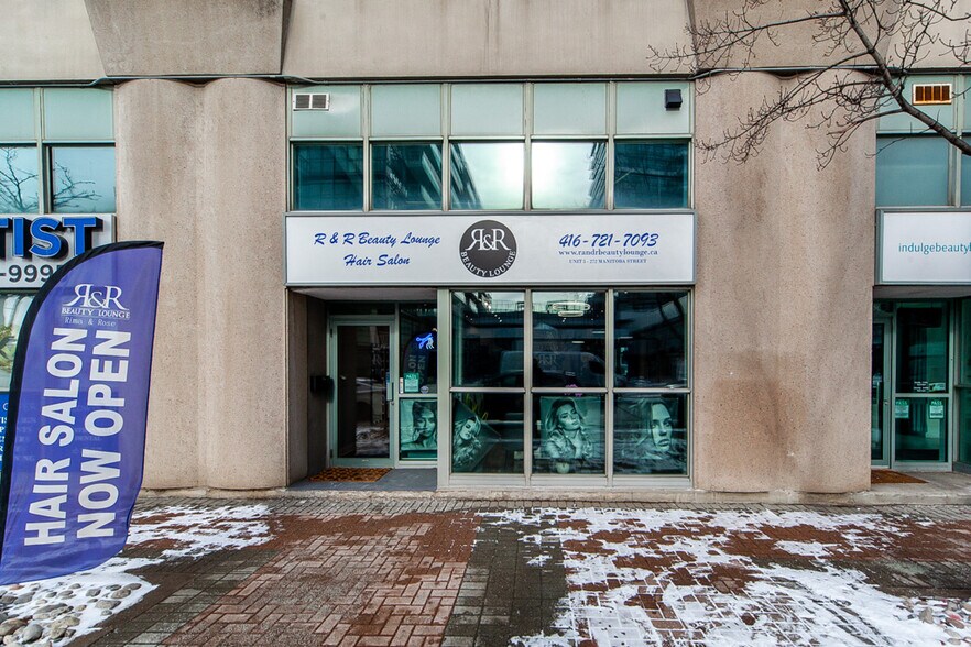More Photos Of 250-300 Manitoba St, Toronto Apartments For Sale