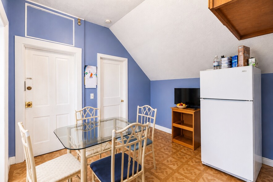 More Photos Of 1041 Lake Ave, Rochester Apartments For Sale