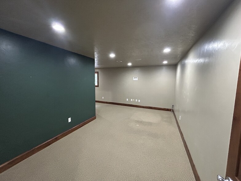 More Photos Of 750 W Quinn Rd, Pocatello Medical For Sale