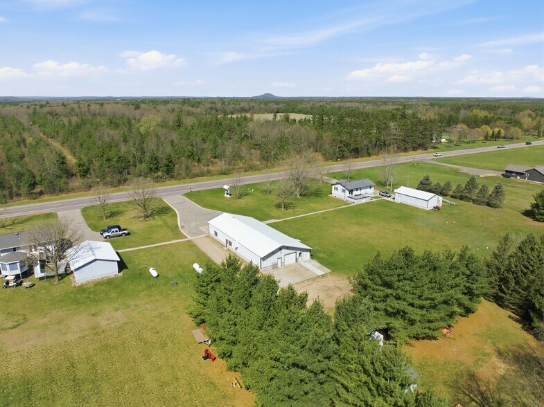 More Photos Of 4182 Highway 23, Wisconsin Dells Manufacturing For Sale
