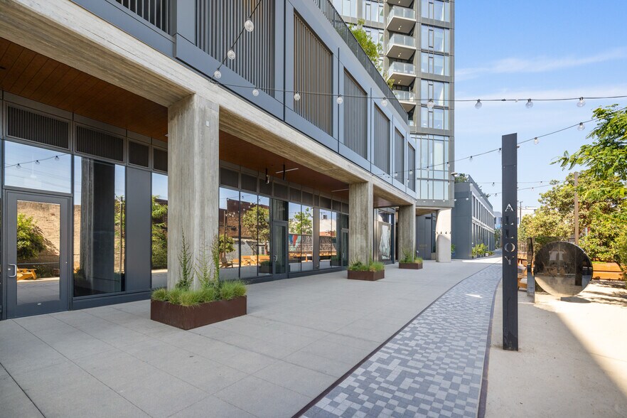 More Photos Of 525 S Santa Fe Ave, Los Angeles Apartments For Lease