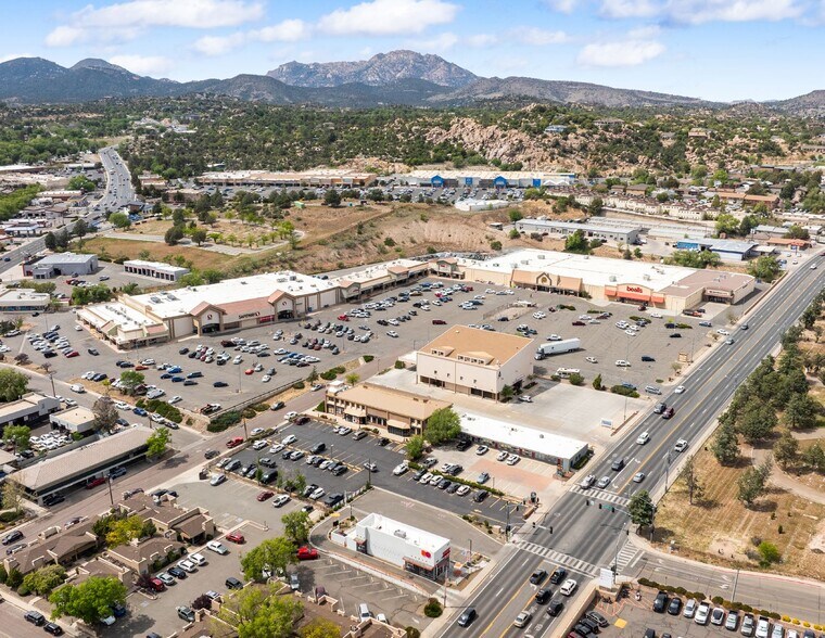 More Photos Of 1042-1048 Willow Creek Rd, Prescott Storefront For Lease