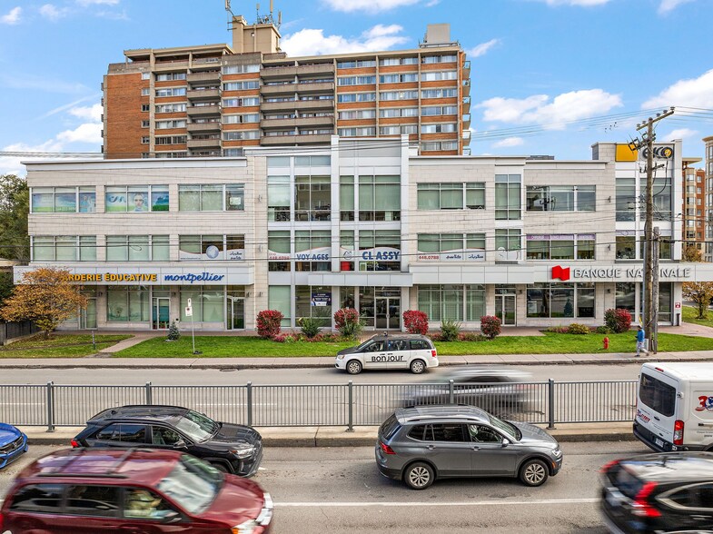 Primary Photo Of , Montréal Office For Sale