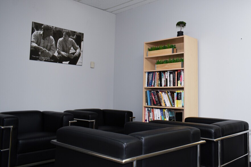 More Photos Of 602 12th Ave SW, Calgary Office For Sale