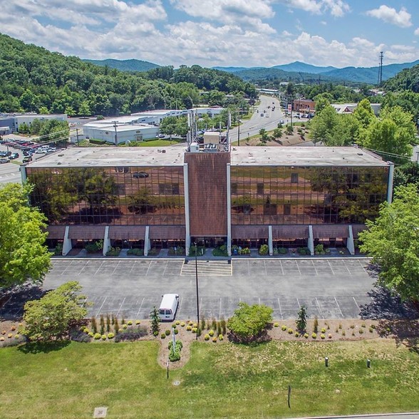 Primary Photo Of 3959 Electric Rd, Roanoke Office For Lease