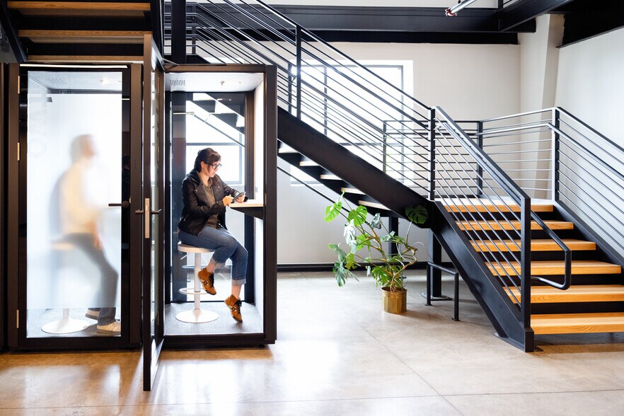 More Photos Of 565 SE 9th St, Bend Coworking Space