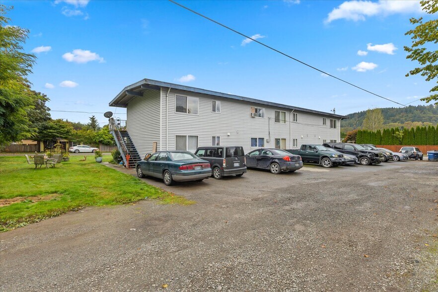 More Photos Of 31624 W Rutherford St, Carnation Apartments For Sale