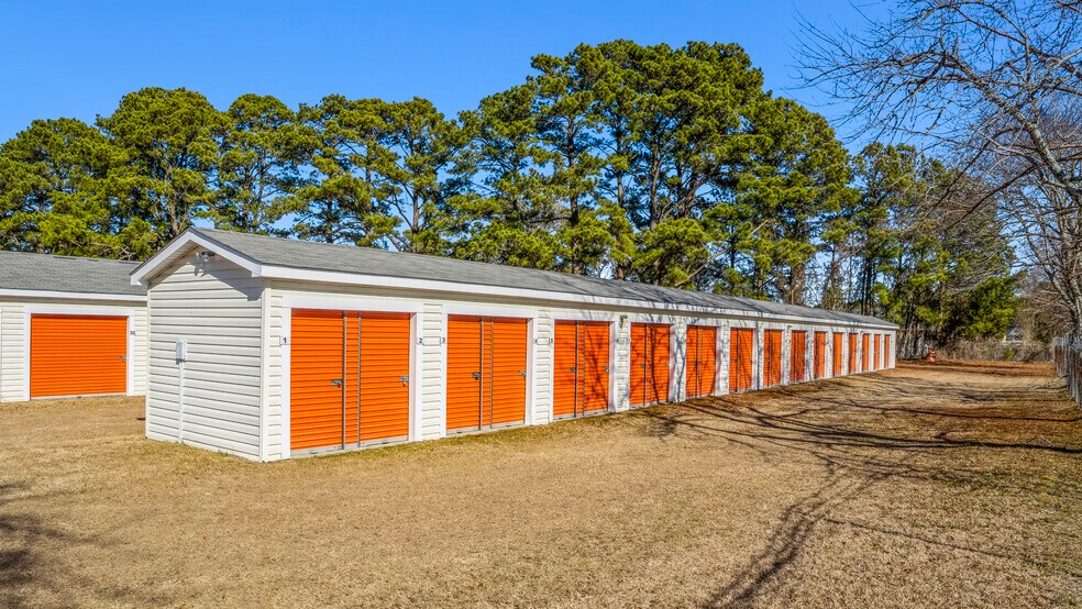 Primary Photo Of 115 Augusta Dr dr, Grandy Self Storage For Sale