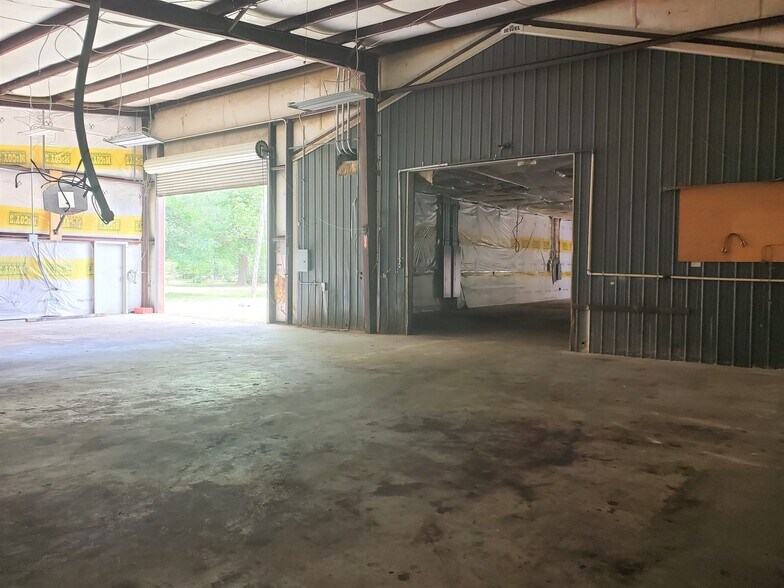 More Photos Of 1544 Jefferson Chemical Rd, Conroe Warehouse For Sale