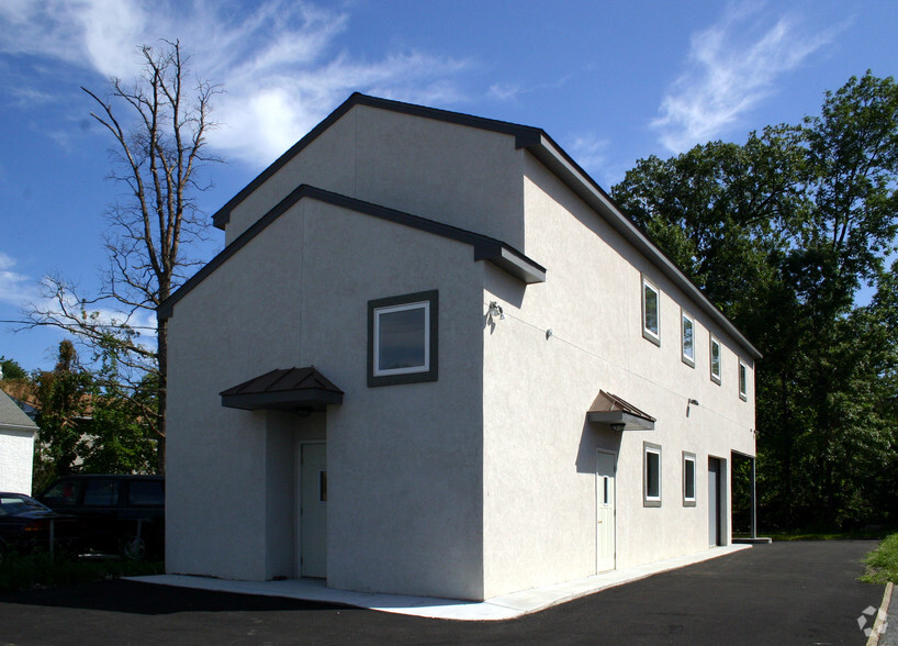 Primary Photo Of 207 S Bolmar St, West Chester Showroom For Sale