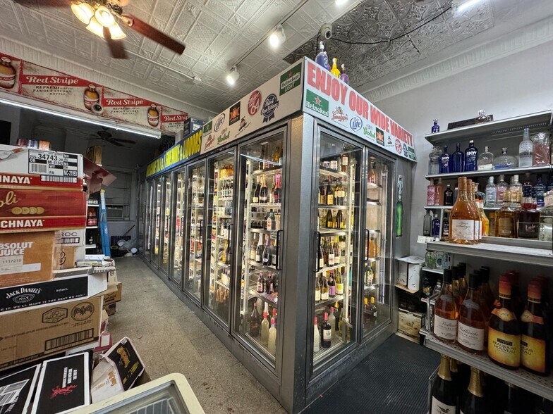 More Photos Of 39 Ridge Rd, Lyndhurst Storefront Retail Residential For Sale