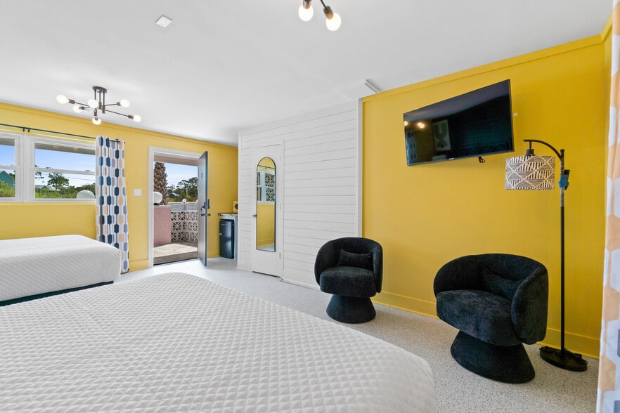 More Photos Of 3155 W Highway 98, Port Saint Joe Hotel For Sale