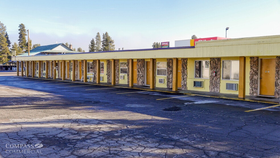 More Photos Of 109480 Highway 97 N, Chemult Hotel For Sale