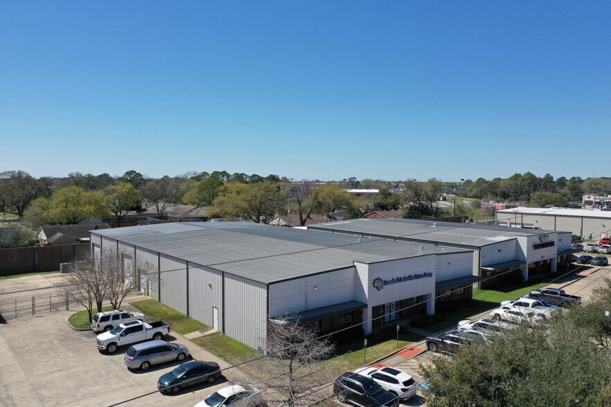 Primary Photo Of 11821 S Sam Houston Pky W, Houston Warehouse For Sale