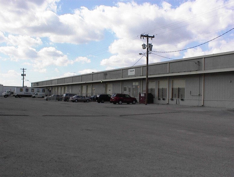 More Photos Of 761-795 S Danny Thomas Blvd, Memphis Distribution For Lease