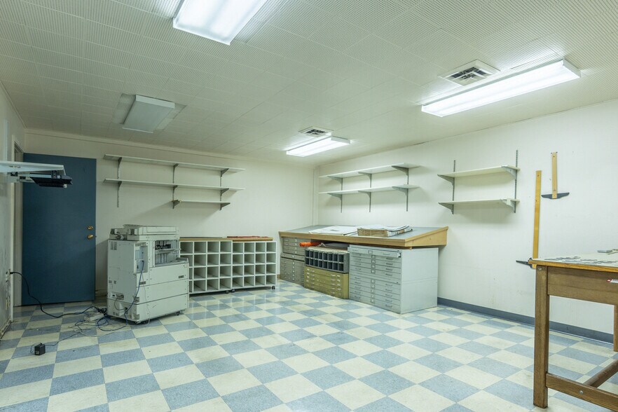 More Photos Of 320 Victory Ave, South San Francisco Warehouse For Lease