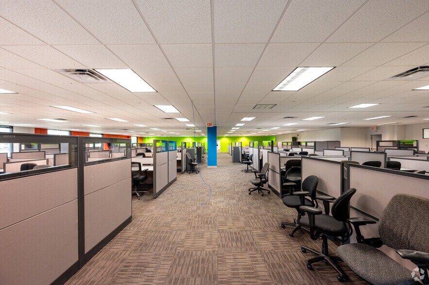 More Photos Of 14611 W Commerce Rd, Daleville Office For Lease