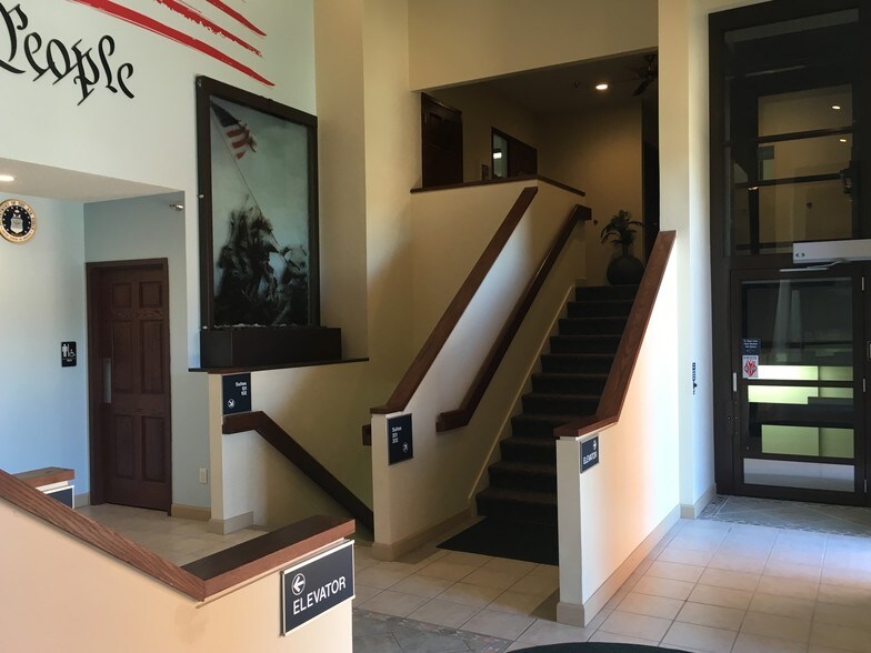 More Photos Of 2815 Old Jacksonville Rd, Springfield Office For Lease