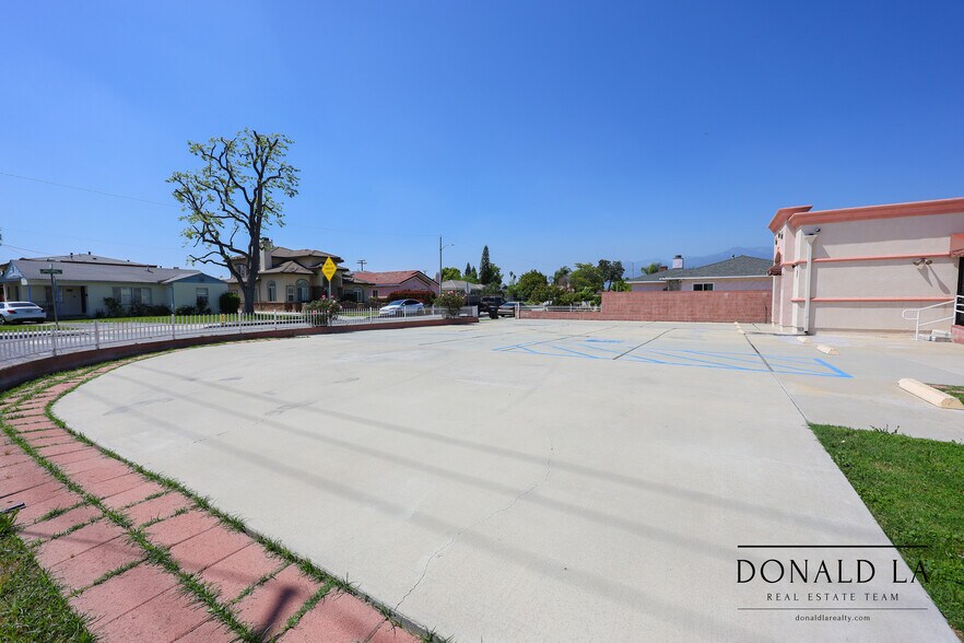 More Photos Of 10405 Lower Azusa Rd, Temple City Medical For Sale