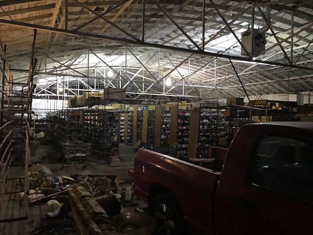 More Photos Of 950 S Gallatin St, Jackson Industrial For Lease