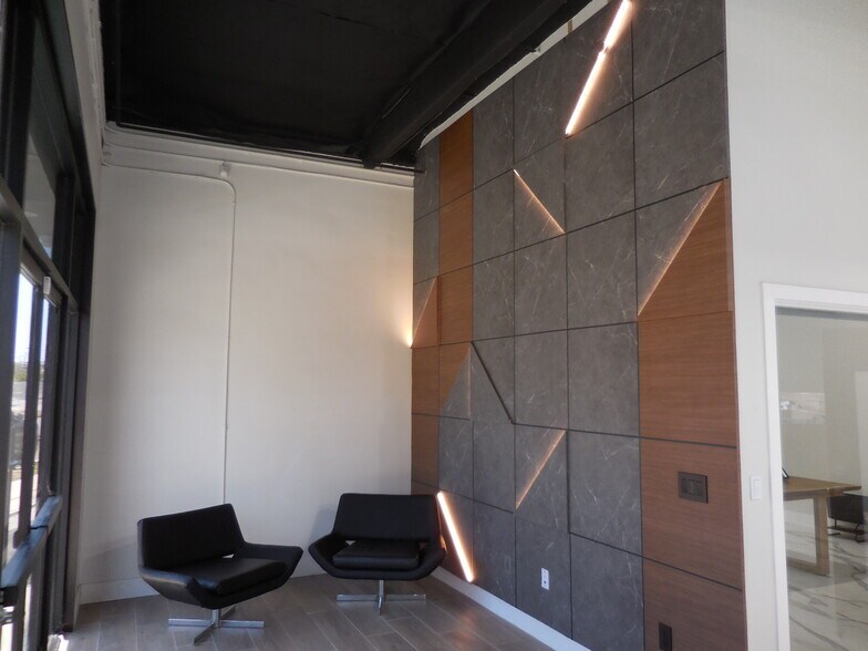 More Photos Of 1439 Plaza Del Amo, Torrance Warehouse For Sale