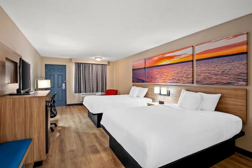 More Photos Of 9897 Main St, Whitmore Lake Hotel For Sale