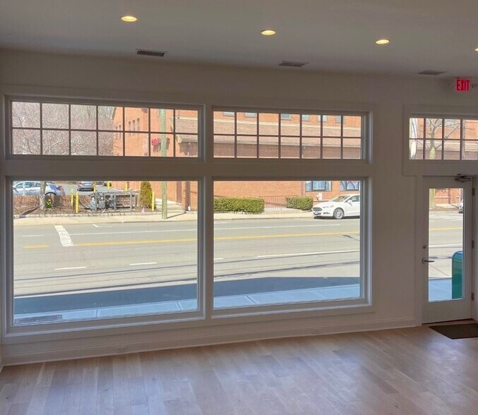 More Photos Of 133 E Putnam Ave, Cos Cob Office For Lease