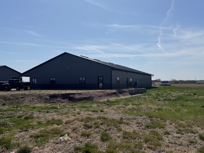 More Photos Of 501 Prosperity Way, North Sioux City Industrial For Sale