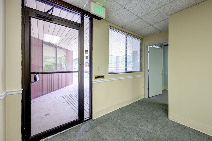 More Photos Of 9650 Santiago Rd, Columbia Medical For Sale