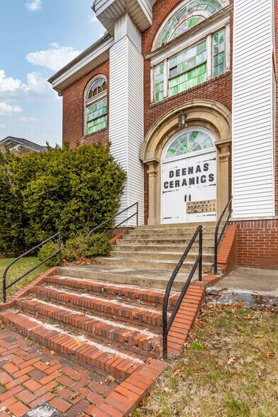 More Photos Of 1160 Chestnut St, Kulpmont Freestanding For Sale