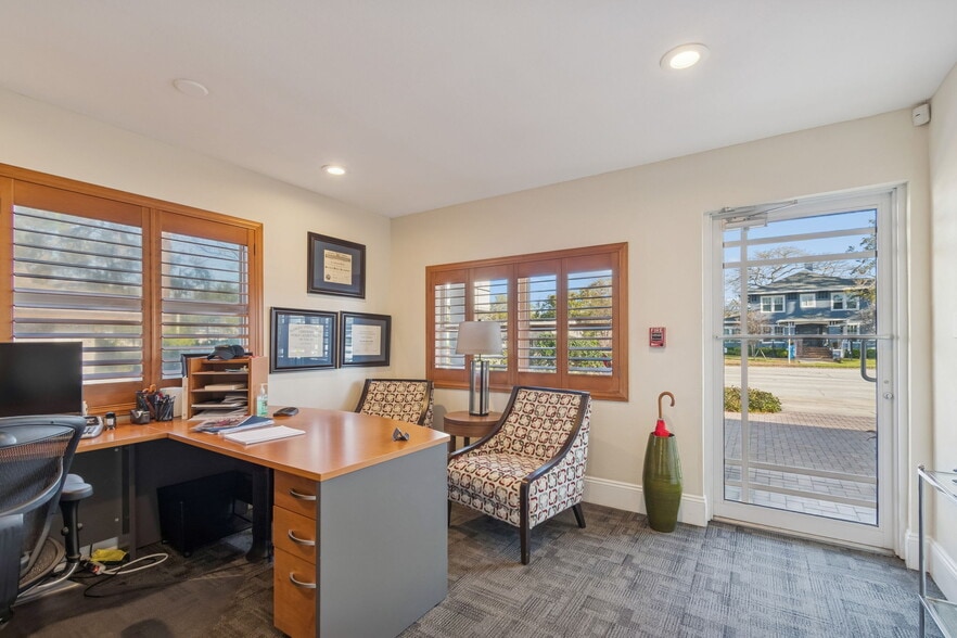 More Photos Of 5308 Central Ave, Saint Petersburg Office Residential For Sale