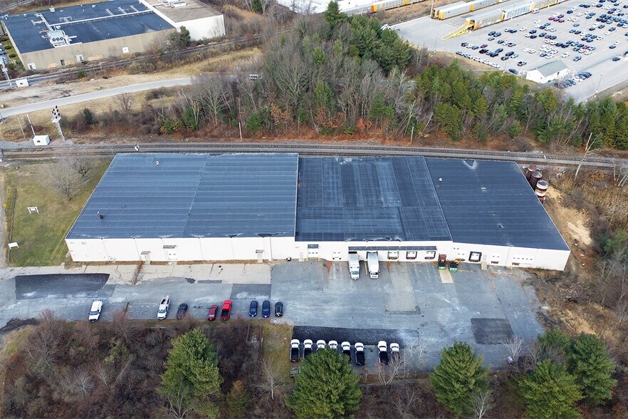 More Photos Of 6 Willow Rd, Ayer Warehouse For Lease