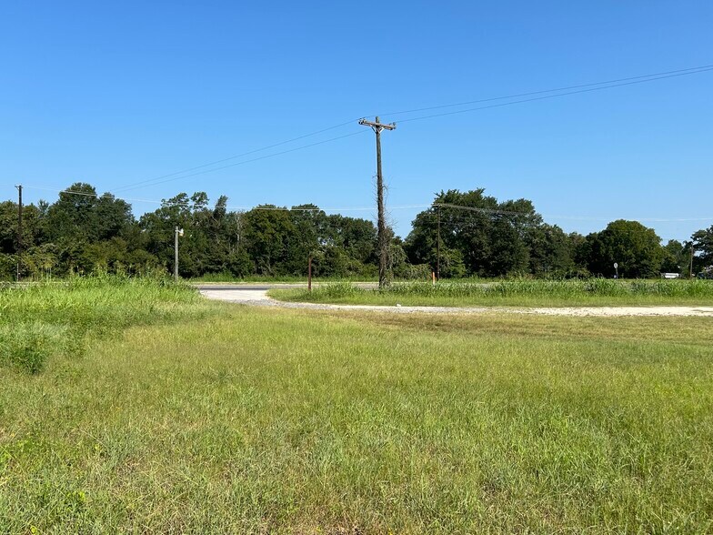 More Photos Of 10411 S US Highway 79, Palestine Warehouse For Sale