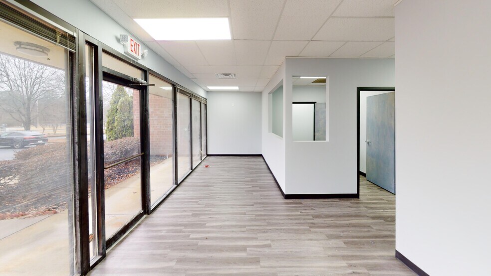 More Photos Of 3201 Atlanta Industrial Pky NW, Atlanta Light Distribution For Lease