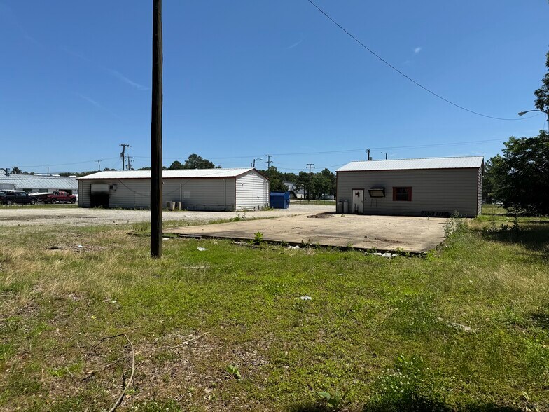 Primary Photo Of 9600 Jefferson Davis Hwy, Richmond Freestanding For Lease