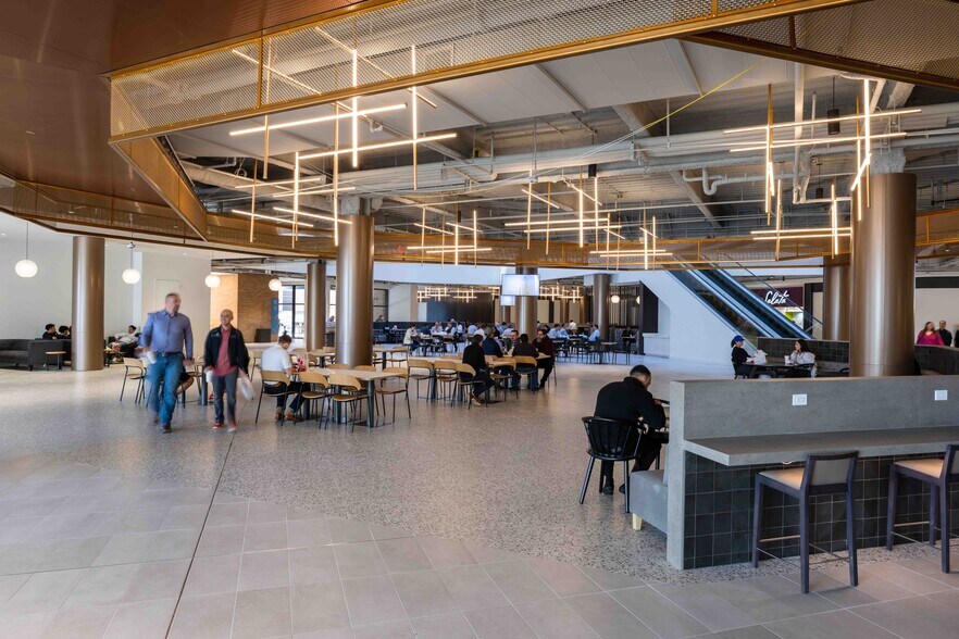 More Photos Of 1301 McKinney St, Houston Unknown For Lease