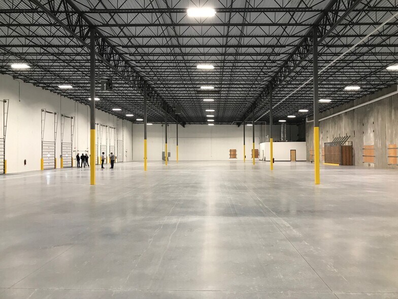 More Photos Of 140 Concord Rd, Aston Warehouse For Lease
