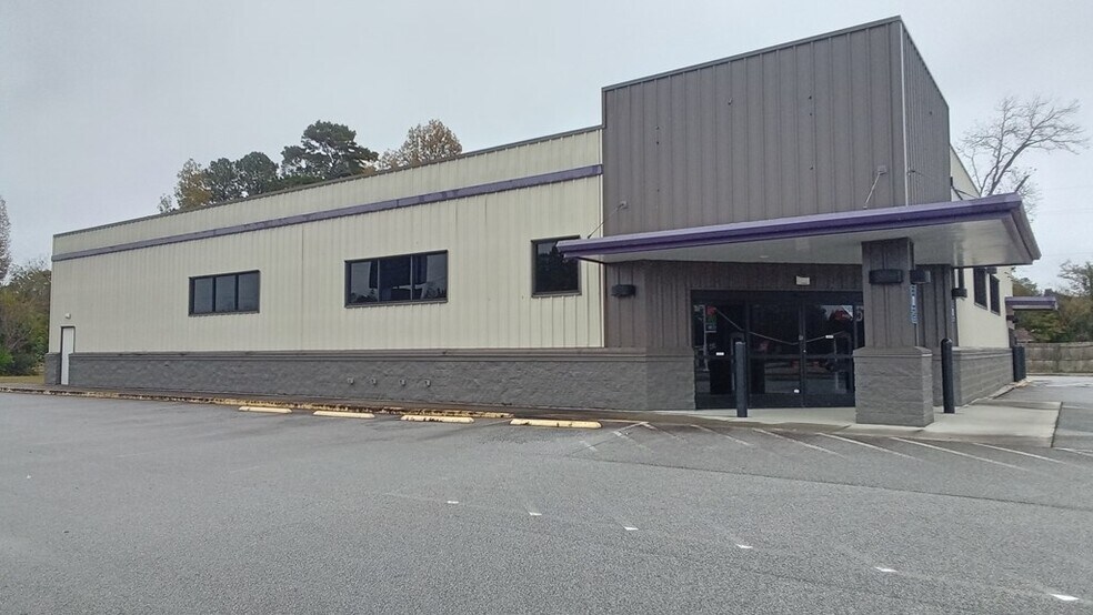 More Photos Of 114 E Second Ave, Glenwood Freestanding For Sale