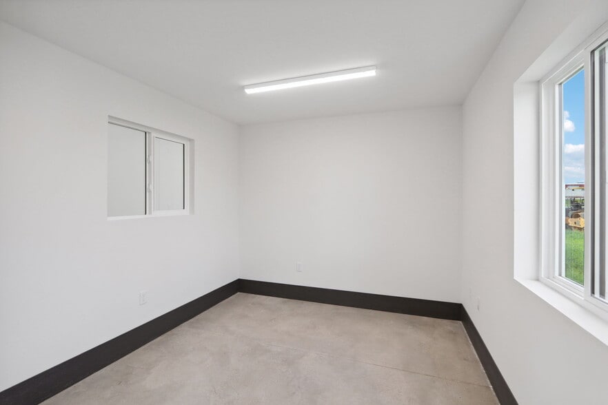 More Photos Of 407 Wengel dr, Reedsburg Light Manufacturing For Sale