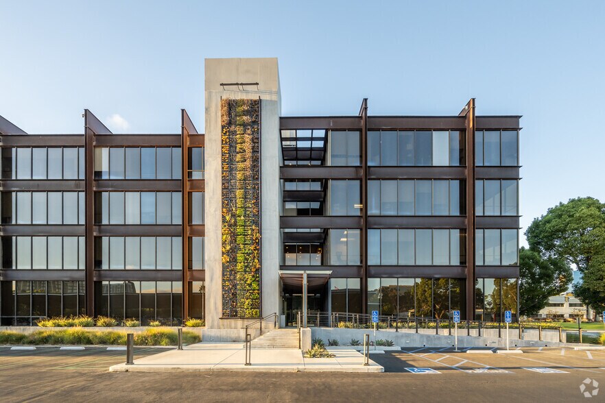 More Photos Of 2082 Michelson Dr, Irvine Coworking Space