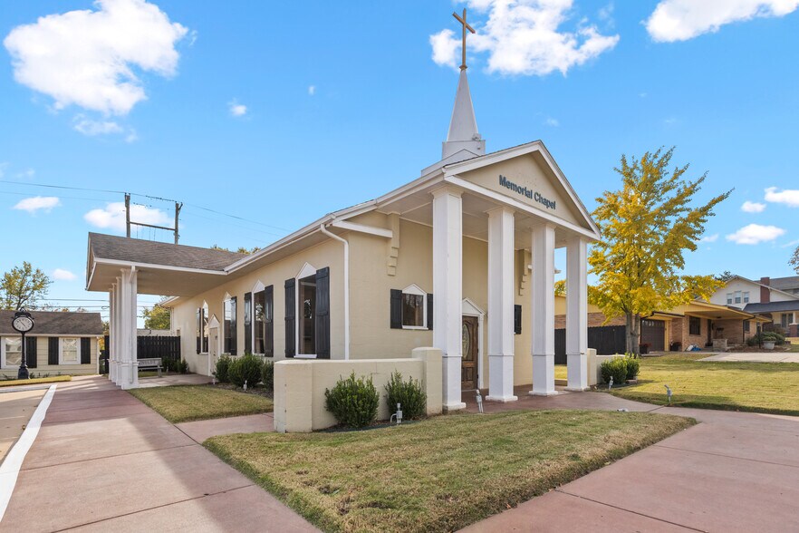 Primary Photo Of 1501 W Main St, Collinsville Funeral Home For Sale