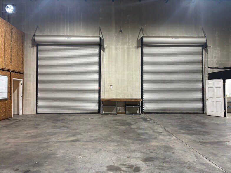 More Photos Of 4214 North Point Blvd SE, Dundalk Warehouse For Lease