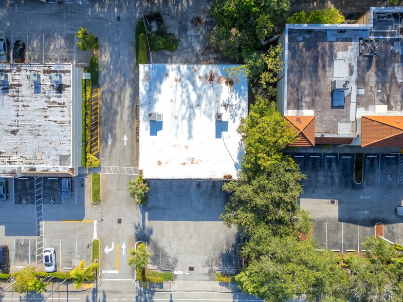 More Photos Of 2698 N University Dr, Fort Lauderdale Freestanding For Lease