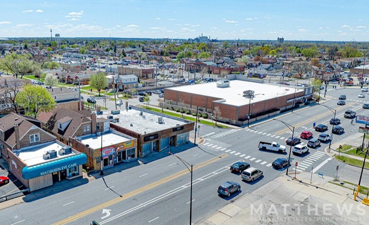 More Photos Of 7123-7127 W Archer Ave, Chicago Storefront For Sale