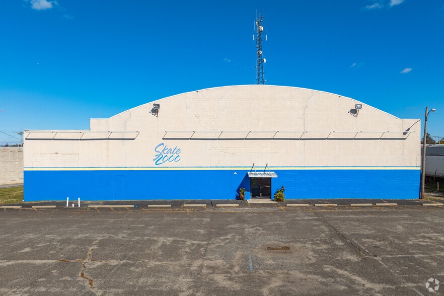 More Photos Of 1748 S Burlington Rd, Bridgeton Skating Rink For Sale