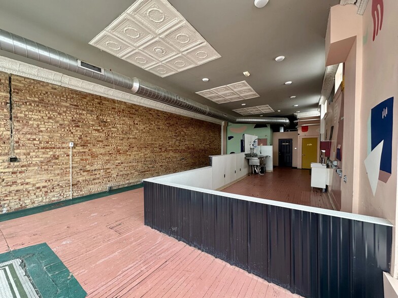 More Photos Of 800 E Michigan Ave, Lansing Apartments For Lease