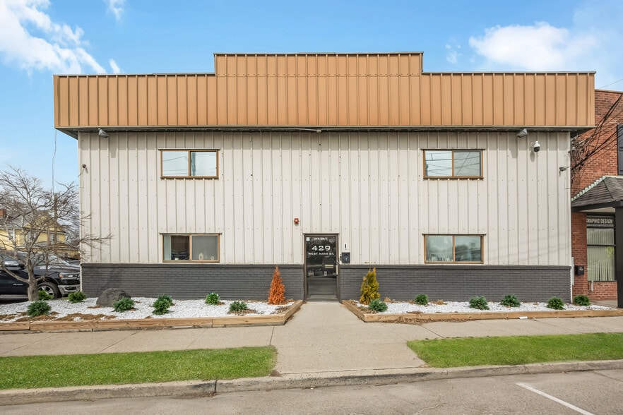 Primary Photo Of 429 W Main St, Patchogue Freestanding For Lease