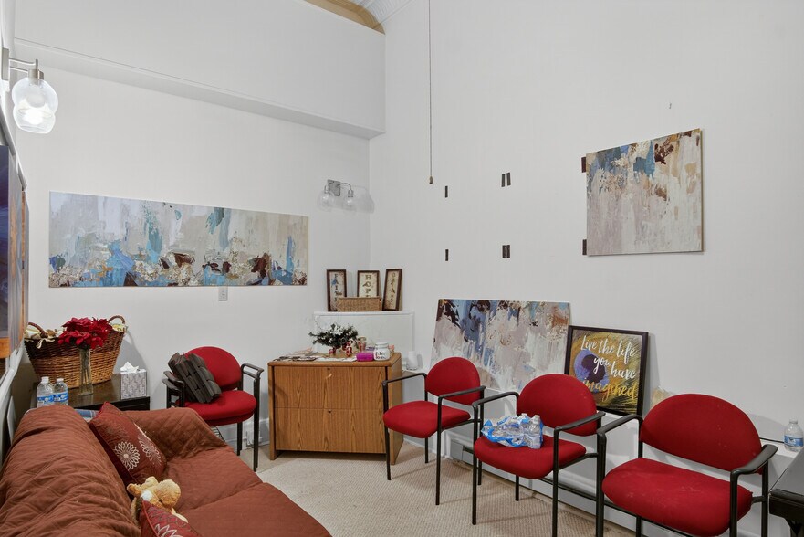 More Photos Of 104-110 S Hill Ave, South Hl, South Hill Office Residential For Sale