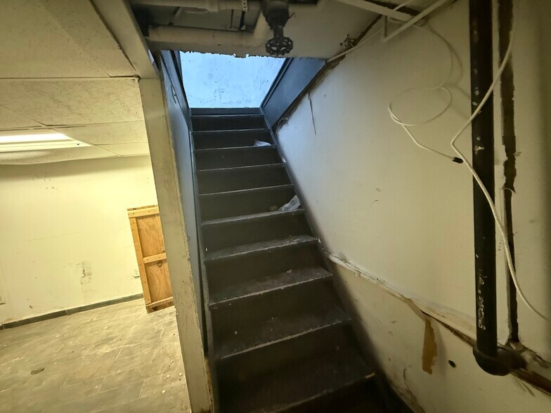 More Photos Of 549 S Broadway, Yonkers Apartments For Lease